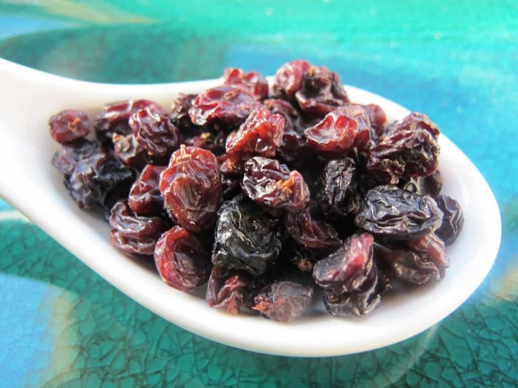 Dried organic sultanas