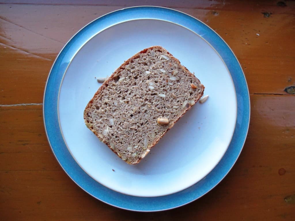 Rye bread with sunflower seeds on plate