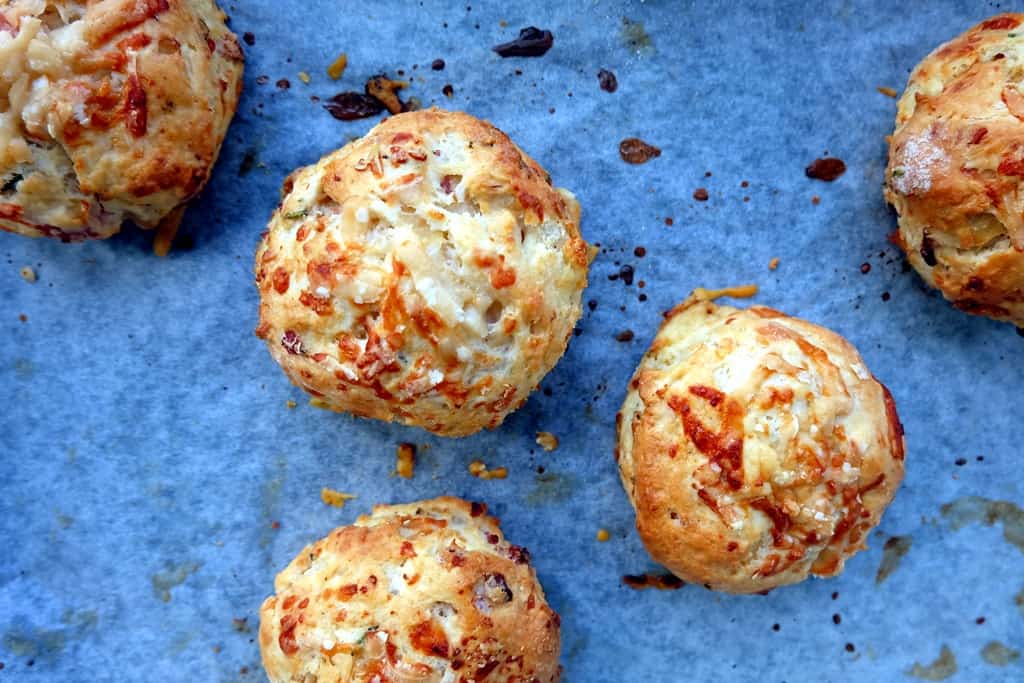 Cheese and rosemary scones
