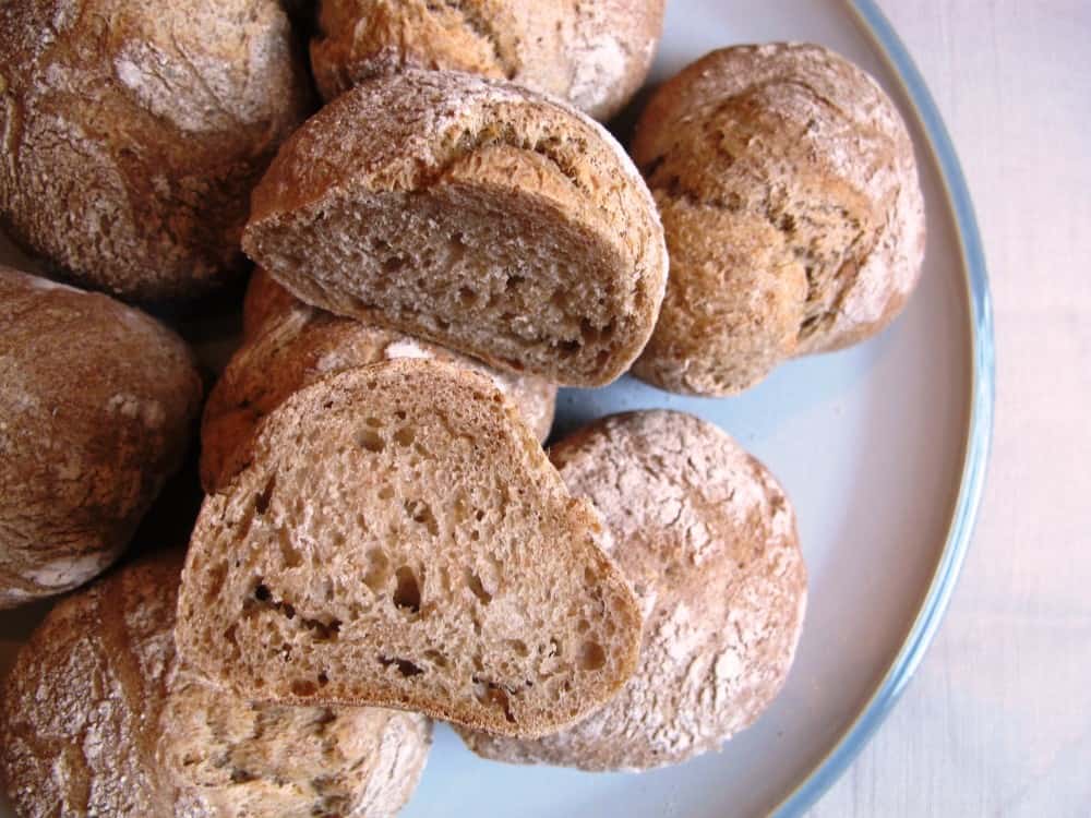 Schusterlaberl (Austrian Rye Bread Rolls)